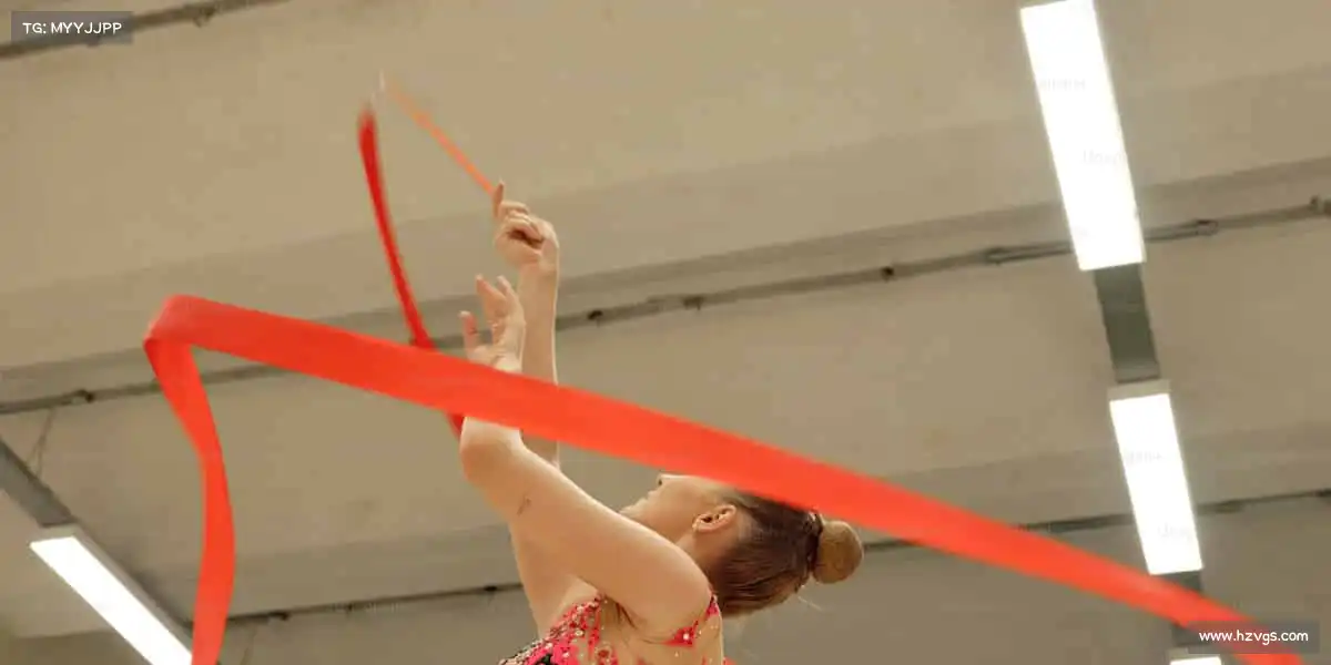 j9真人九游——🎳精准一击,全中夺冠!